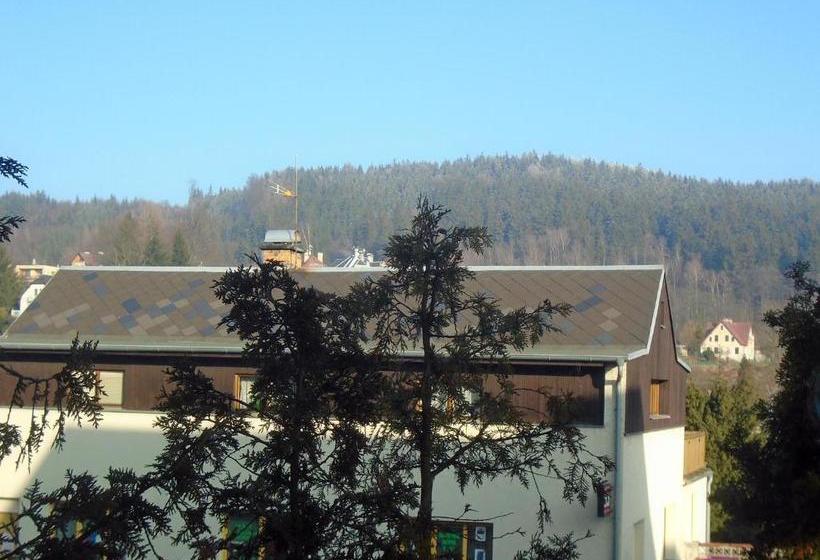 بنسيون Wellness Penzion Lázně Jablonec