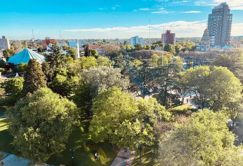 Plaza Suites Campana