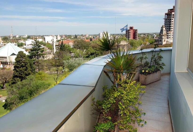 Plaza Suites Campana