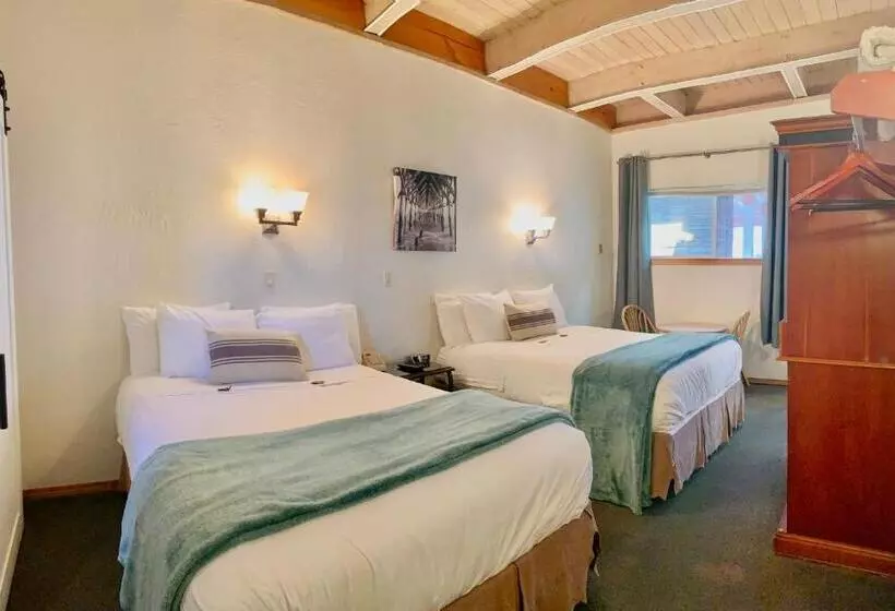 Retkeilymaja Breakers Boutique Inn