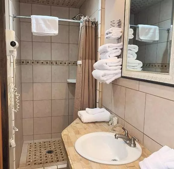 Retkeilymaja Breakers Boutique Inn