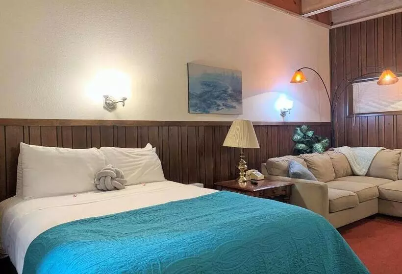 Retkeilymaja Breakers Boutique Inn