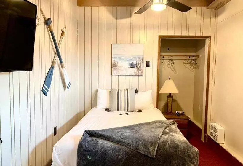 Retkeilymaja Breakers Boutique Inn