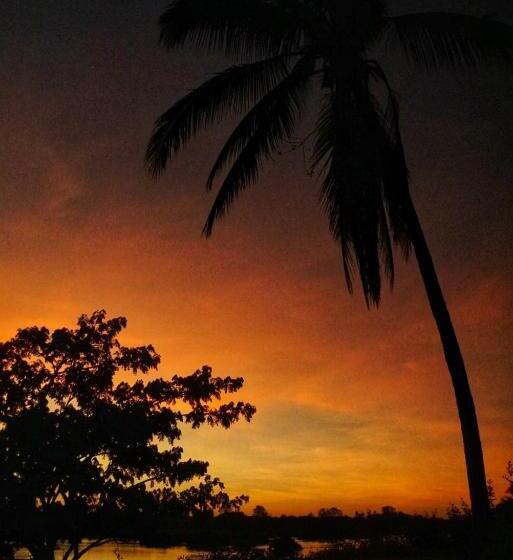 הוסטל The Boathouse