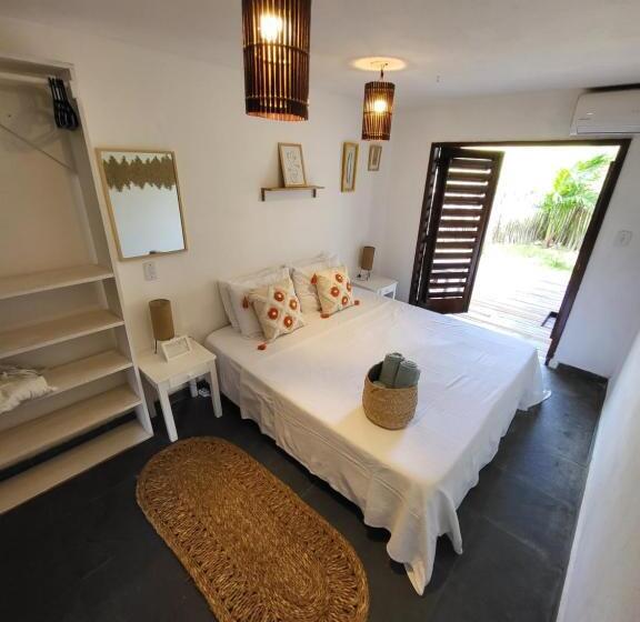 הוסטל The Spot Beachfront Sports Pousada