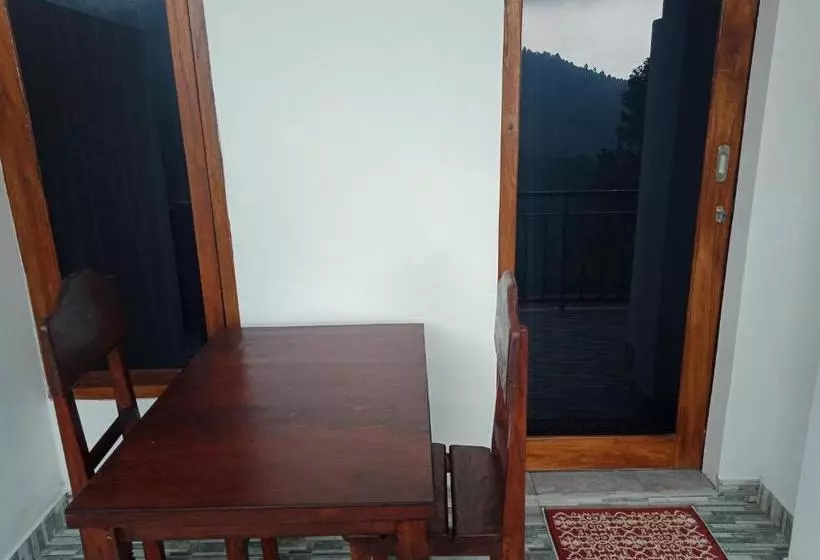 ペンション Adila Warung And Homestay