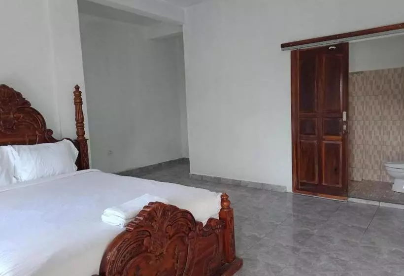 ペンション Adila Warung And Homestay