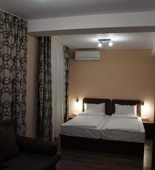 ペンション Center Guest House