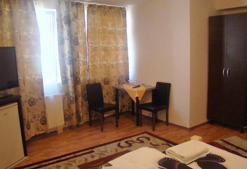 پانسیون Guest House Andrei