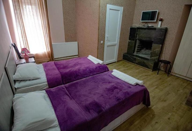 پانسیون Gh Sanapiro