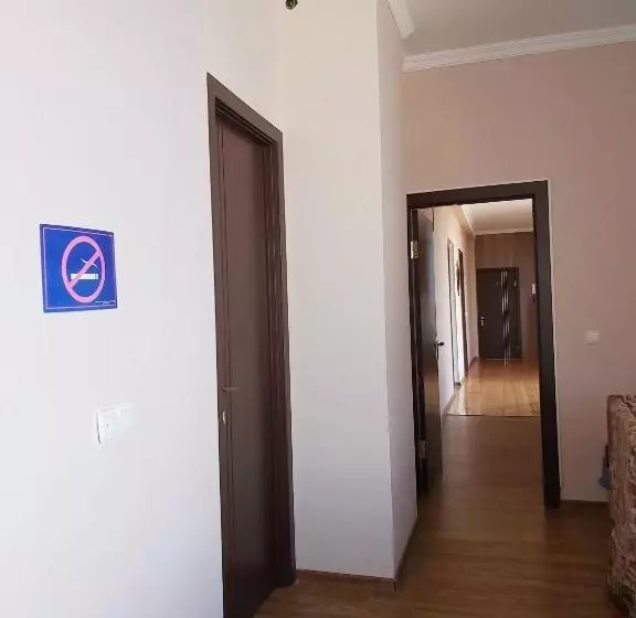 پانسیون Gh Sanapiro