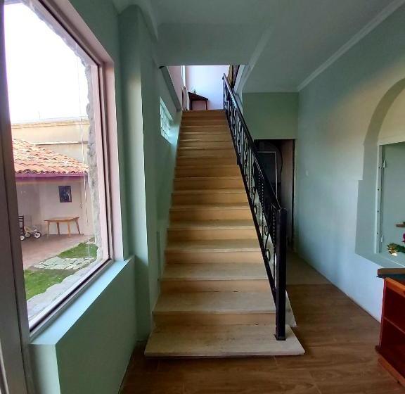 پانسیون Gh Sanapiro