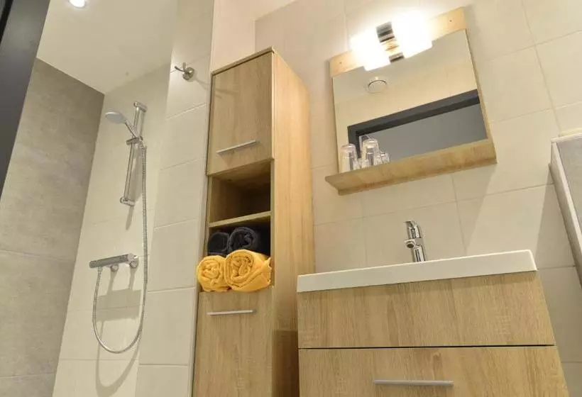 Majatalo Havenzicht Westkant