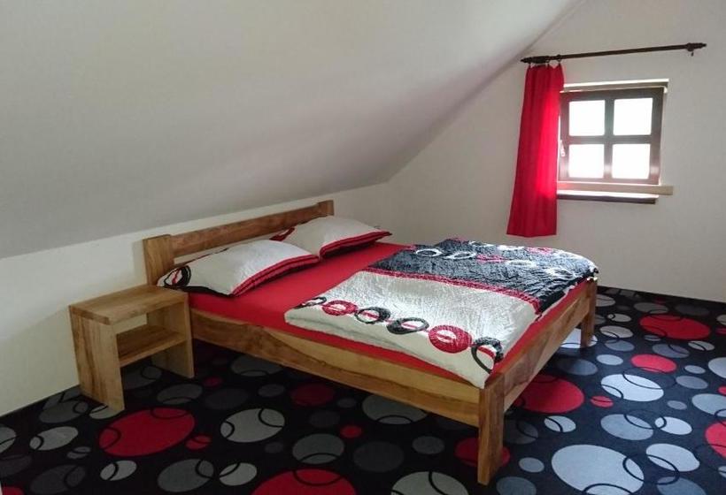 ペンション Penzion Krkonoše