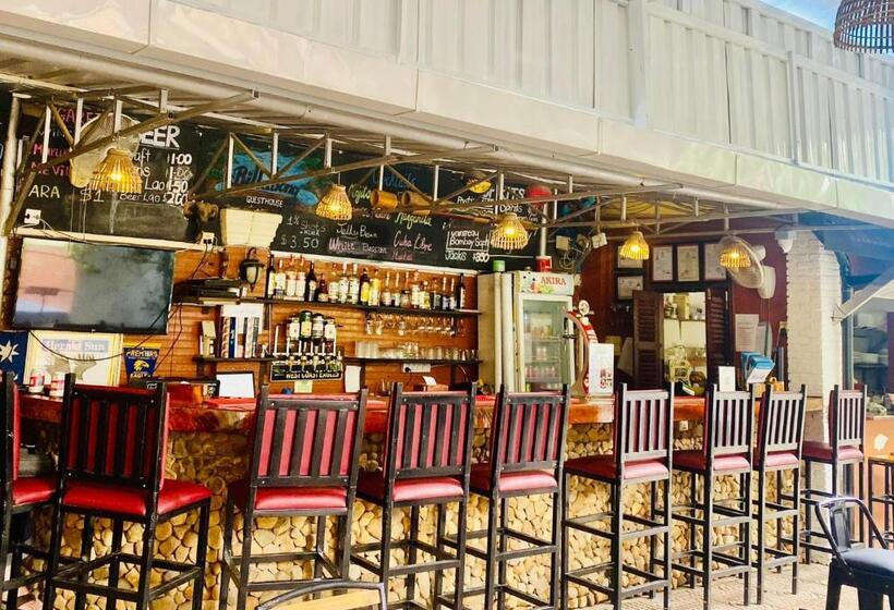 بنسيون The Billabong Guesthouse