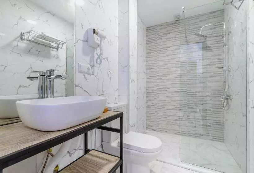 پانسیون Vita Gardenia Hotel Tskaltubo