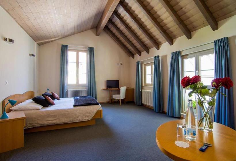 ユースホステル Auberge Communale Chez Yann