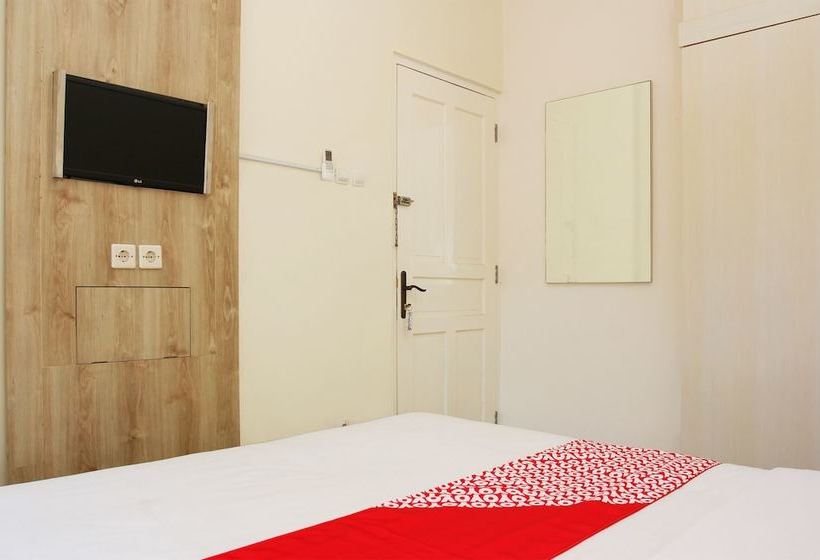 בית מלון כפרי Oyo 481 Pesona Jogja Homestay