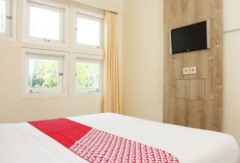 בית מלון כפרי Oyo 481 Pesona Jogja Homestay