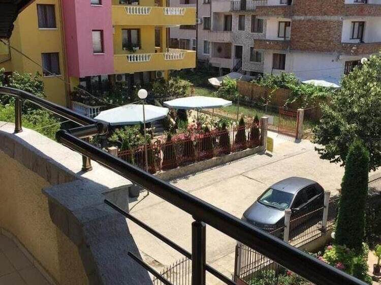 膳宿费 Paradise Chernomorets