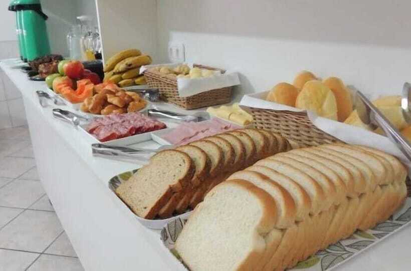 פנסיון Pousada Cinnamon