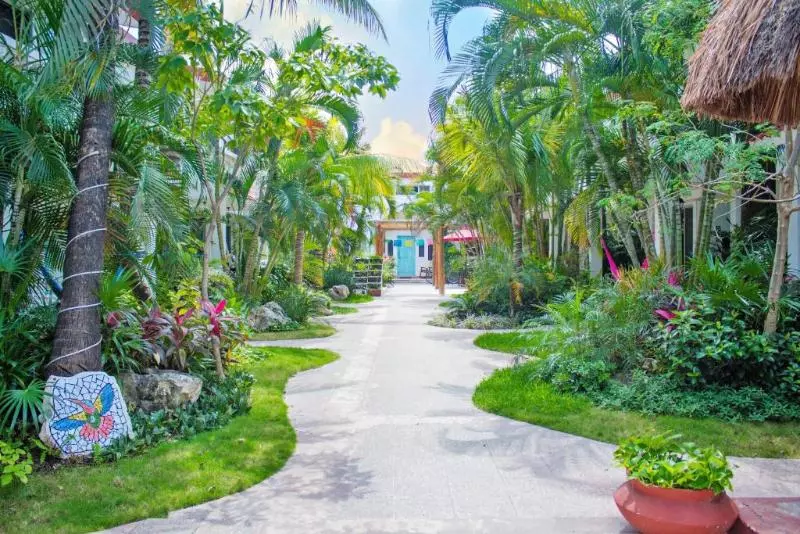 Villas Colibrí Suites & Bungalows