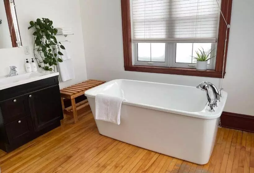 Retkeilymaja The Archie & Isidore