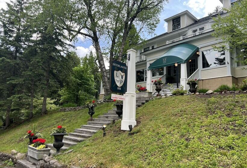 Общежитие The Interlaken Inn