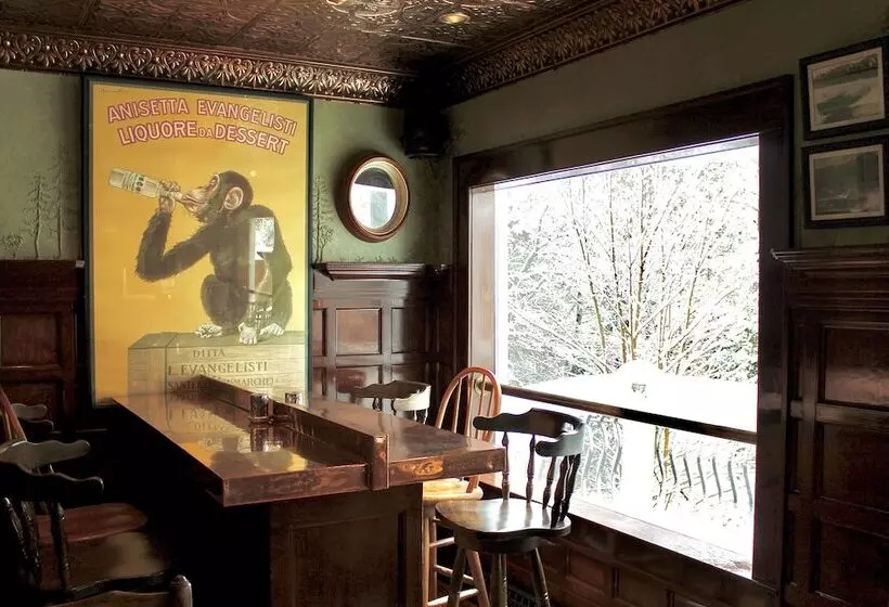 ユースホステル The Interlaken Inn