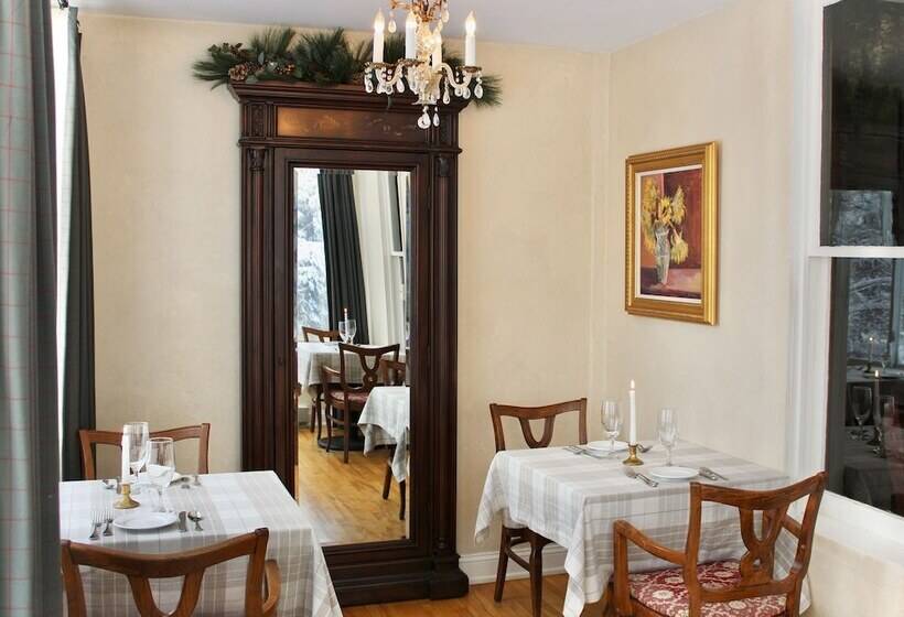 Общежитие The Interlaken Inn