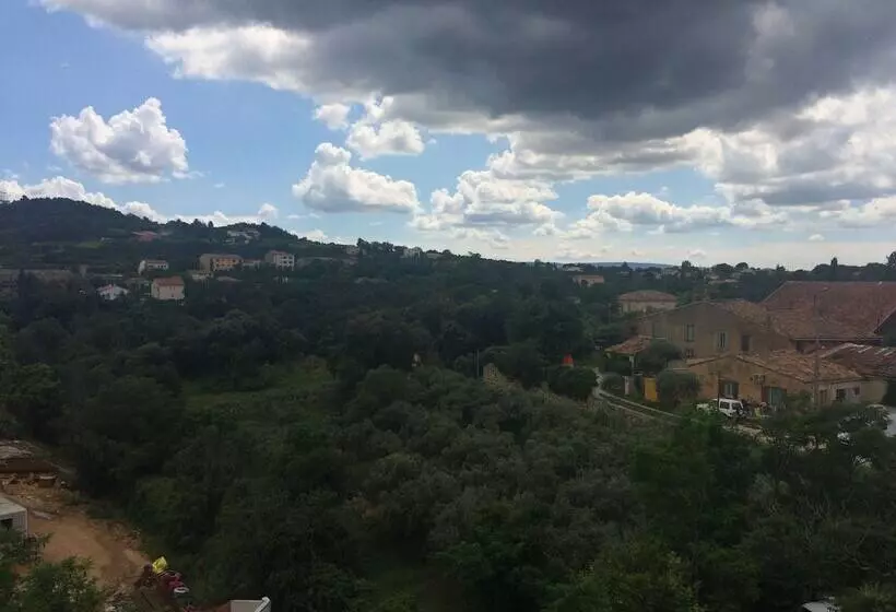 ホテル Luberon L'hôtel