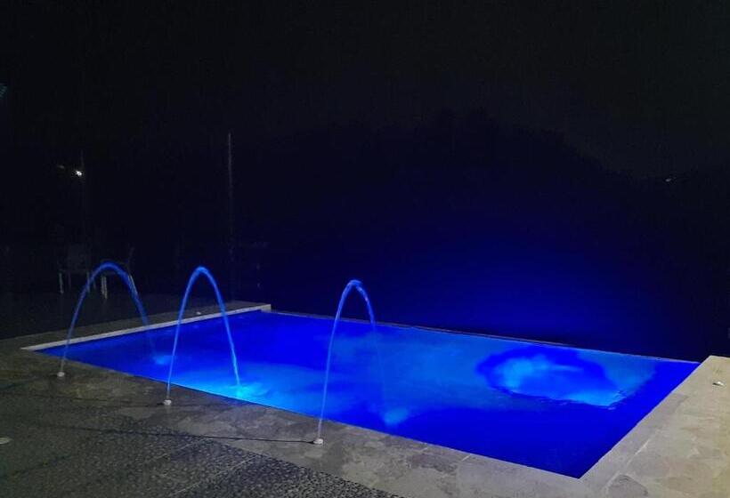 פנסיון Campestre El Triunfo