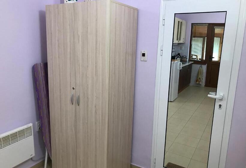 پانسیون Guesthouse Elena