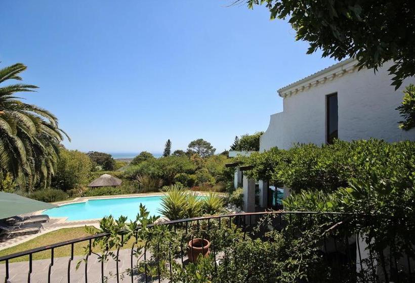 بنسيون Montrose Guesthouse