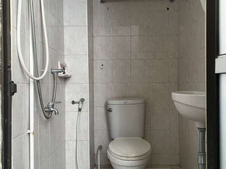 פנסיון Sandee Room