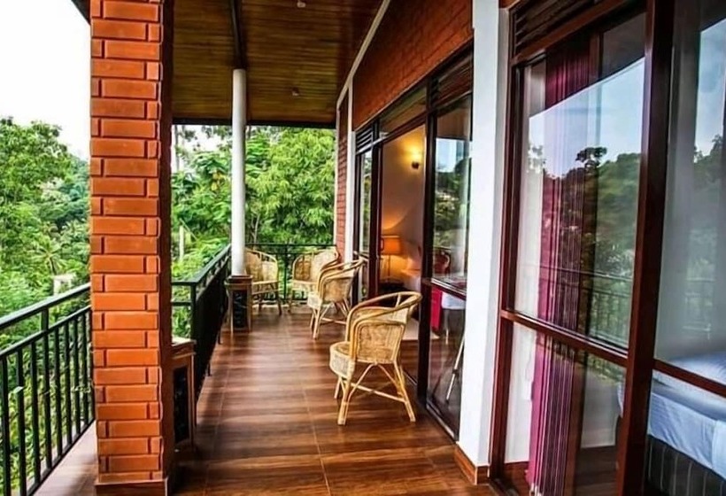 Pensão The Tenthola