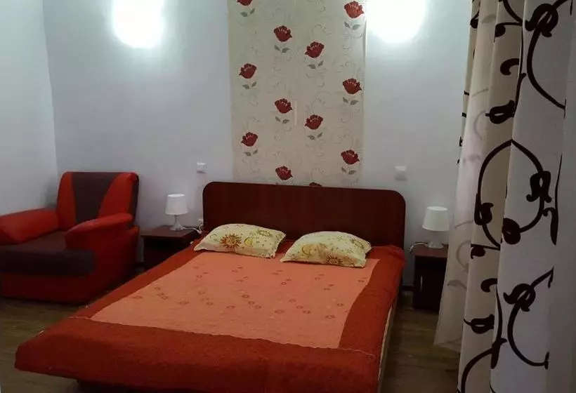 Majatalo Vila Fifi Costinesti