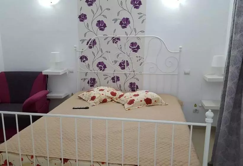 Majatalo Vila Fifi Costinesti