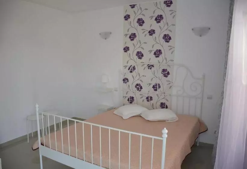 Majatalo Vila Fifi Costinesti