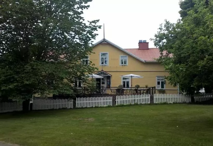 Retkeilymaja Majatalo Martta