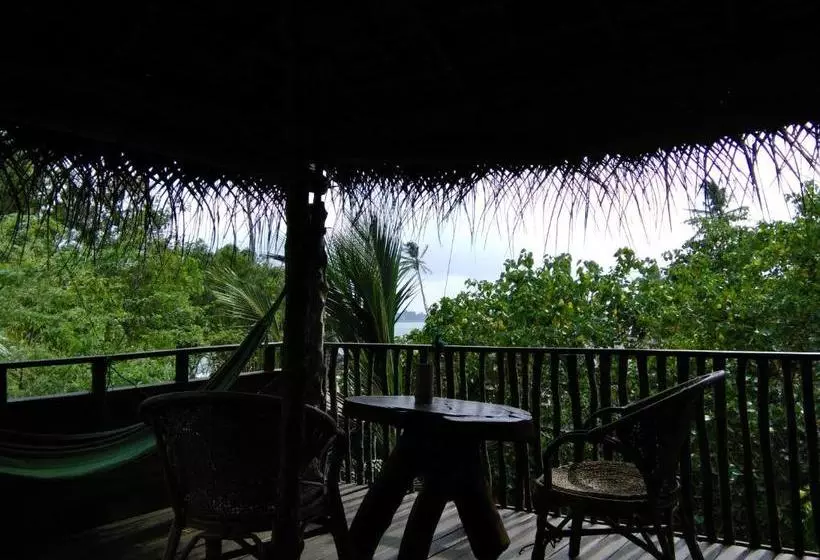 پانسیون Cinnabar Resort