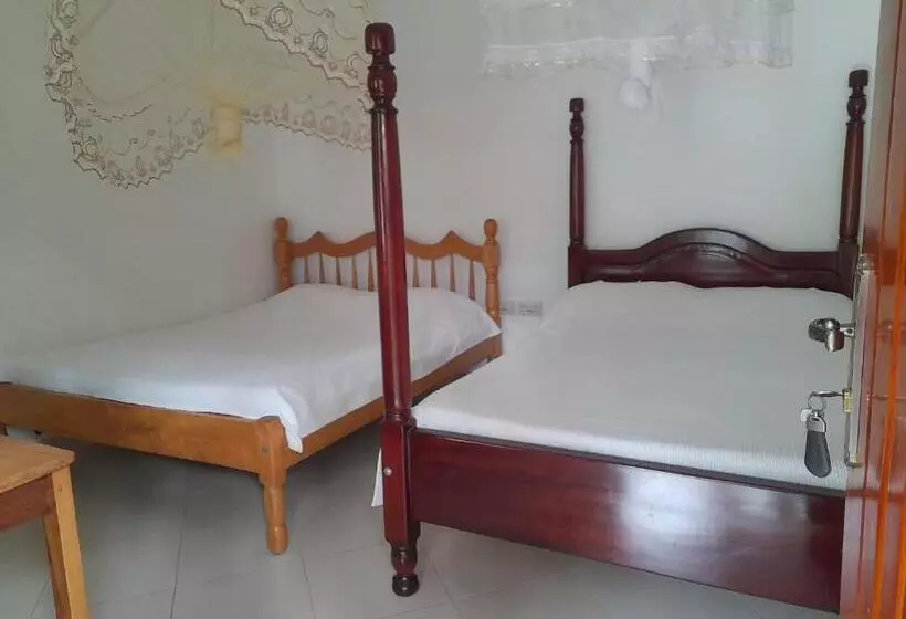 پانسیون Maasai Villa Backpackers Home