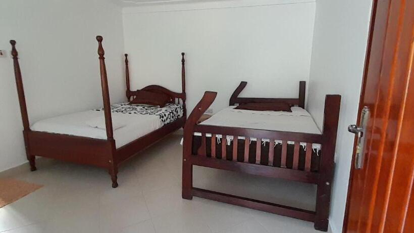 پانسیون Maasai Villa Backpackers Home