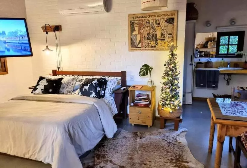 ペンション Pousada Pinati