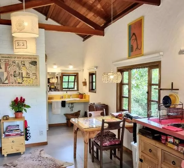 ペンション Pousada Pinati