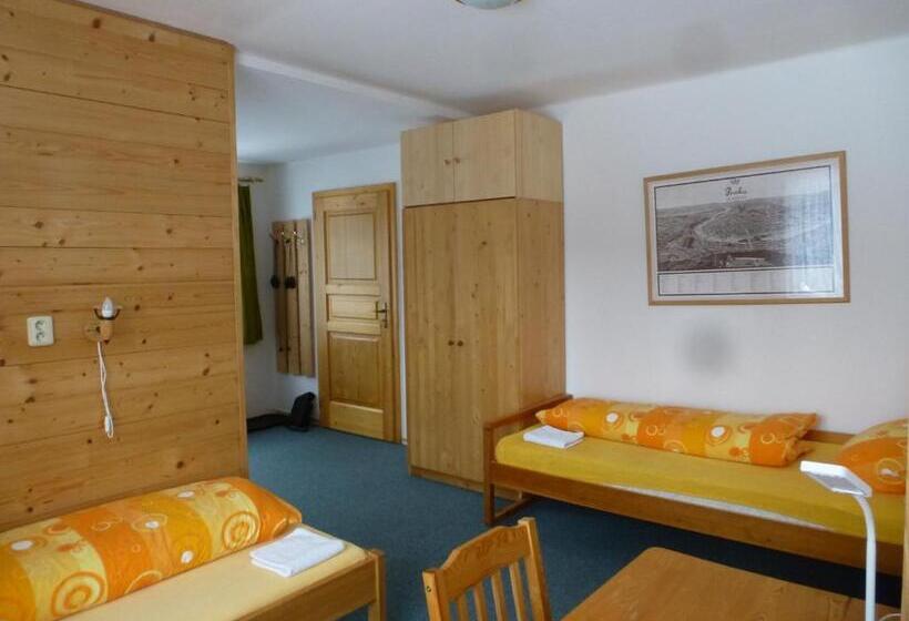 ペンション Ubytování Lyžařská škola