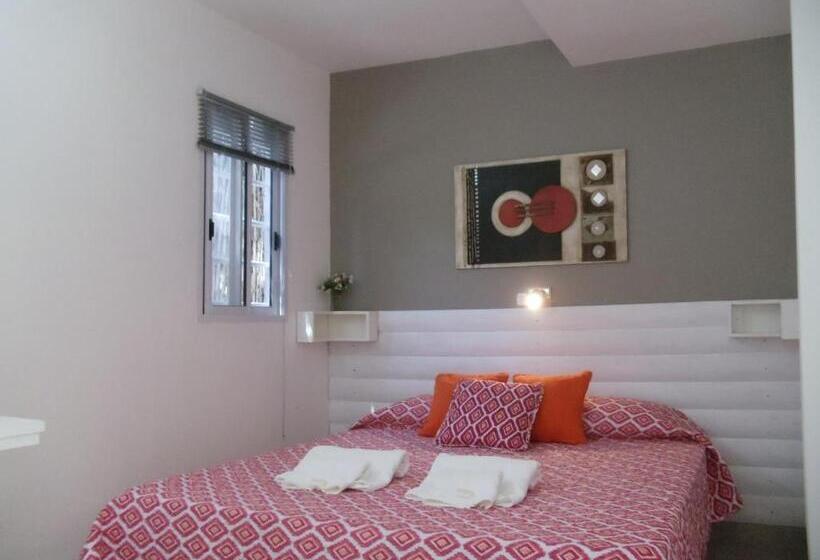 هاستل Dandy Suites