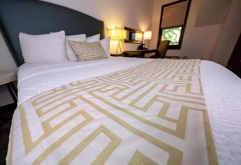 ユースホステル The Inn At Shattuck   St. Mary S