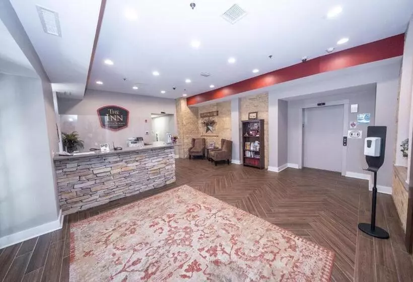 ユースホステル The Inn At Shattuck   St. Mary S