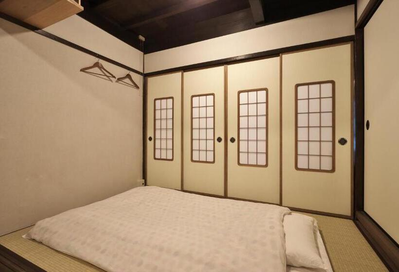 بنسيون Kanazawa Guest House East Mountain